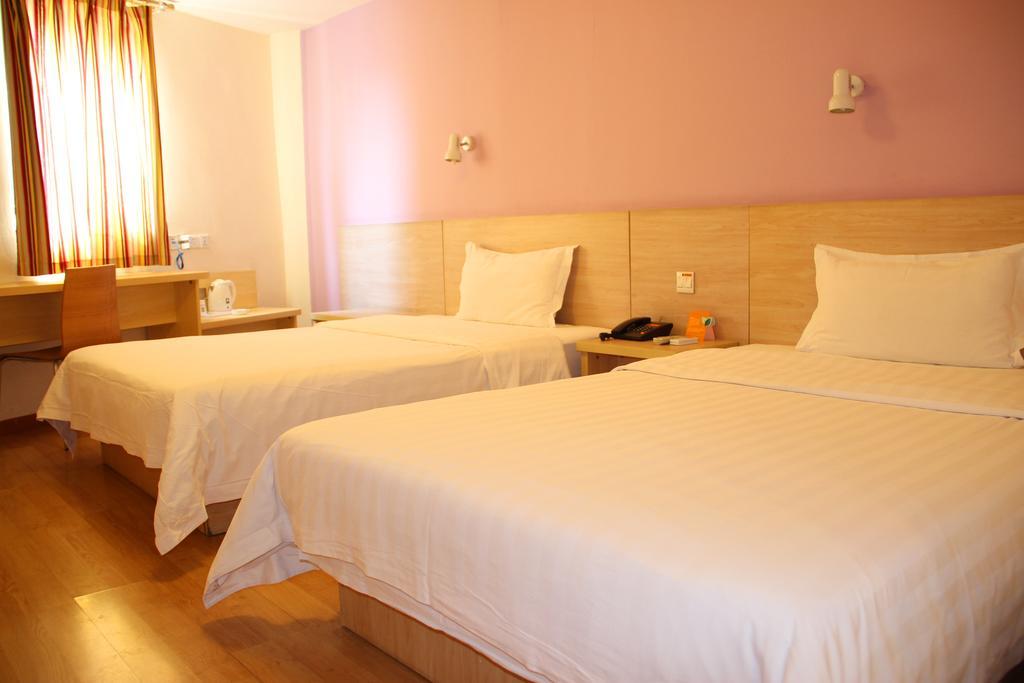 7Days Inn Wuhan Zongguan Стая снимка