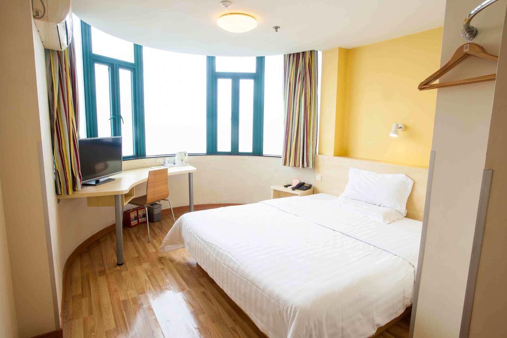 7Days Inn Wuhan Zongguan Стая снимка